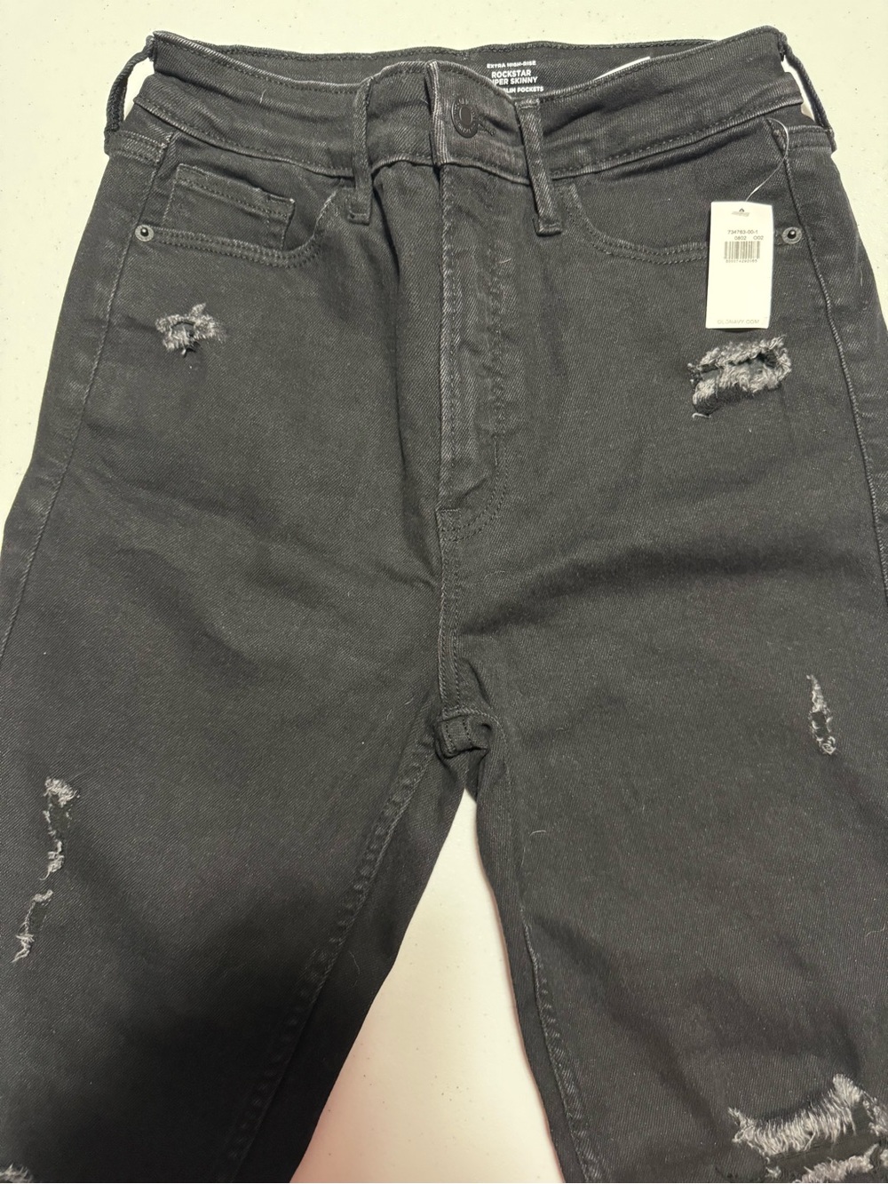 Women’s Black Distressed Jeans - Skinny Fit